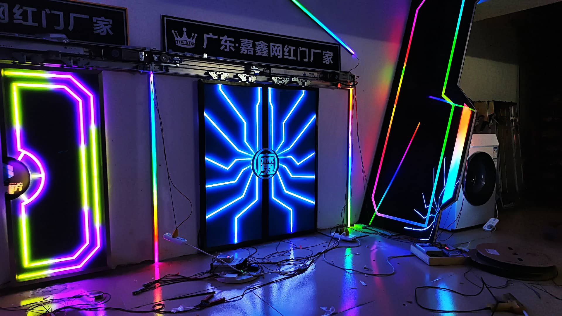 魔法自动门 网红酒吧隐藏门